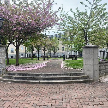 Ground Floor Central 1 Bed With Parking 애버딘 외부 사진